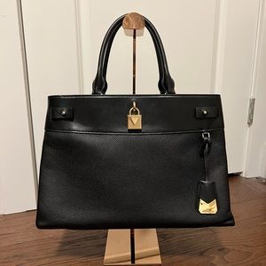 Micheal Kors Large Leather Pebbled Tote